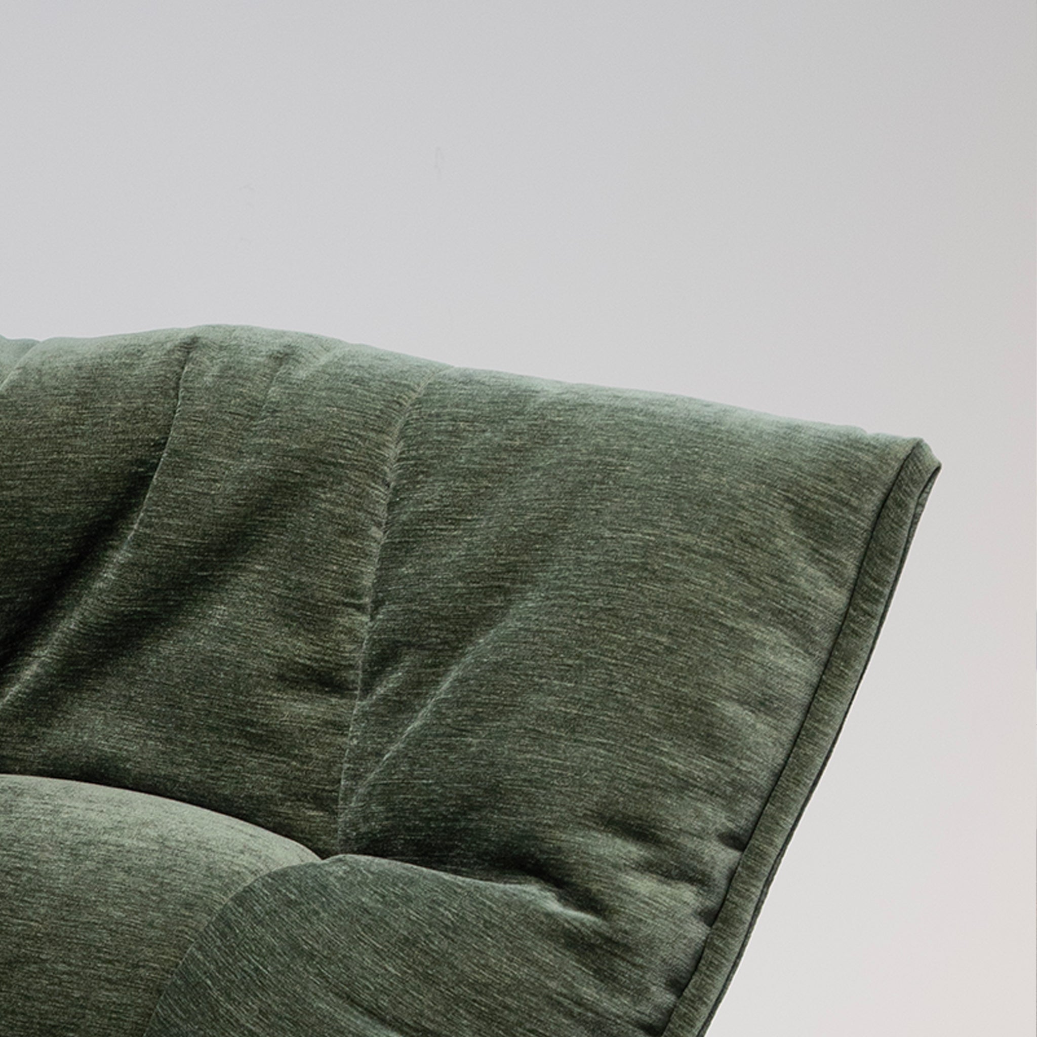 Verdant Quilt Lounge