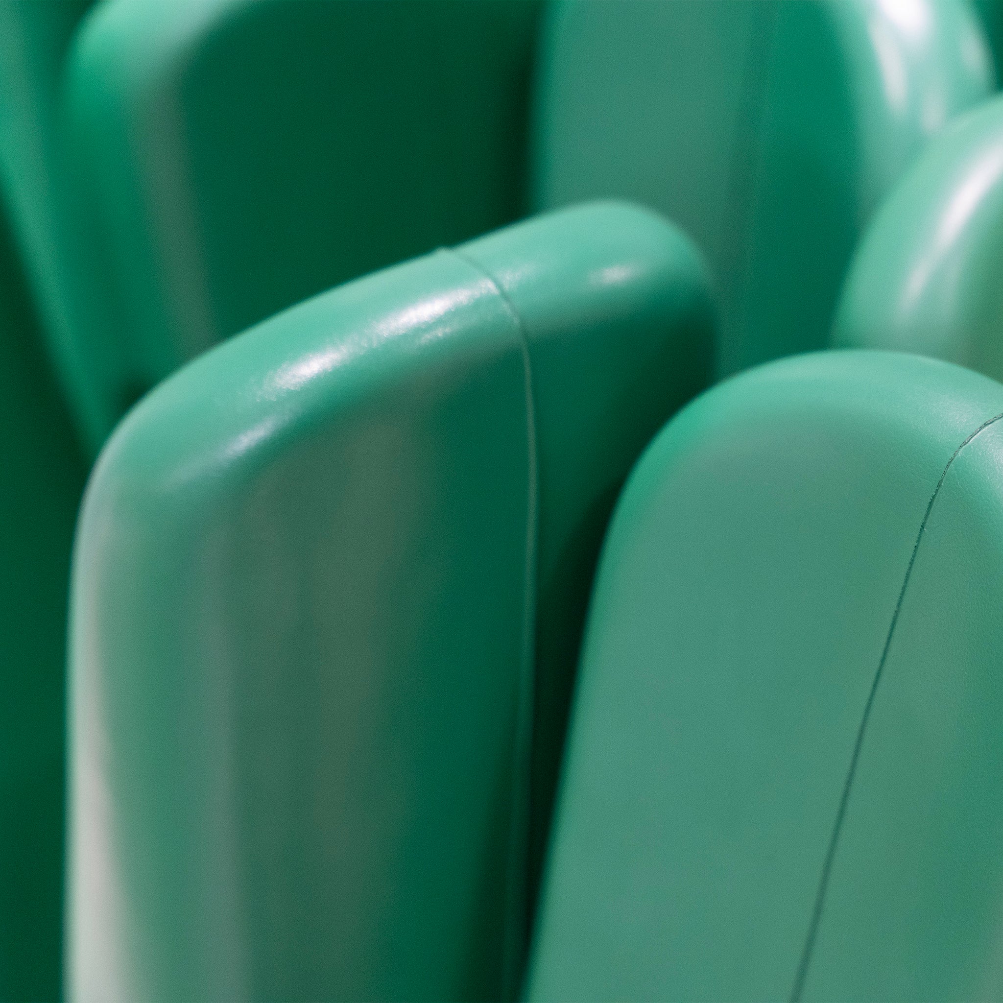 Verde Seating Ensemble