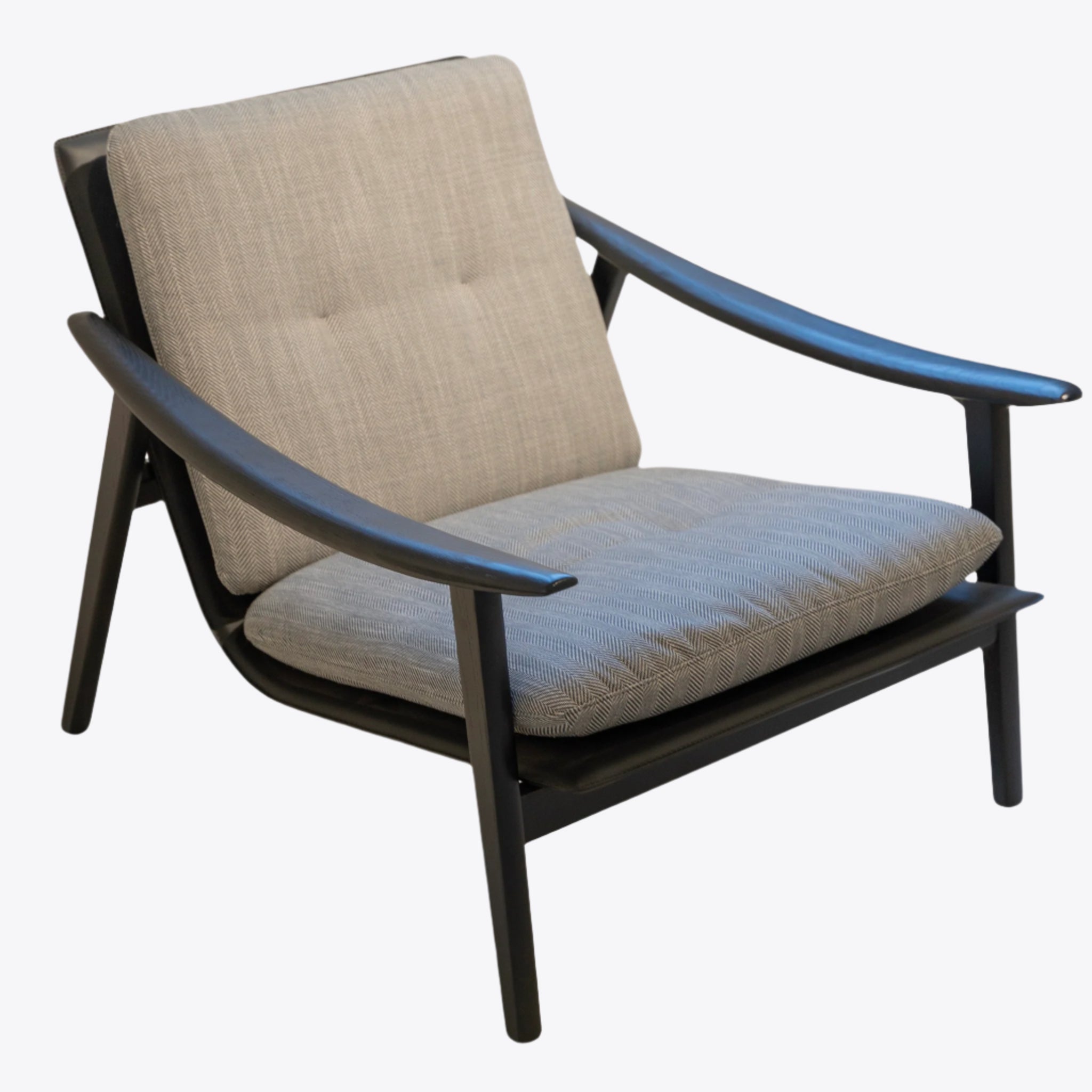 Forma Lounge Chair