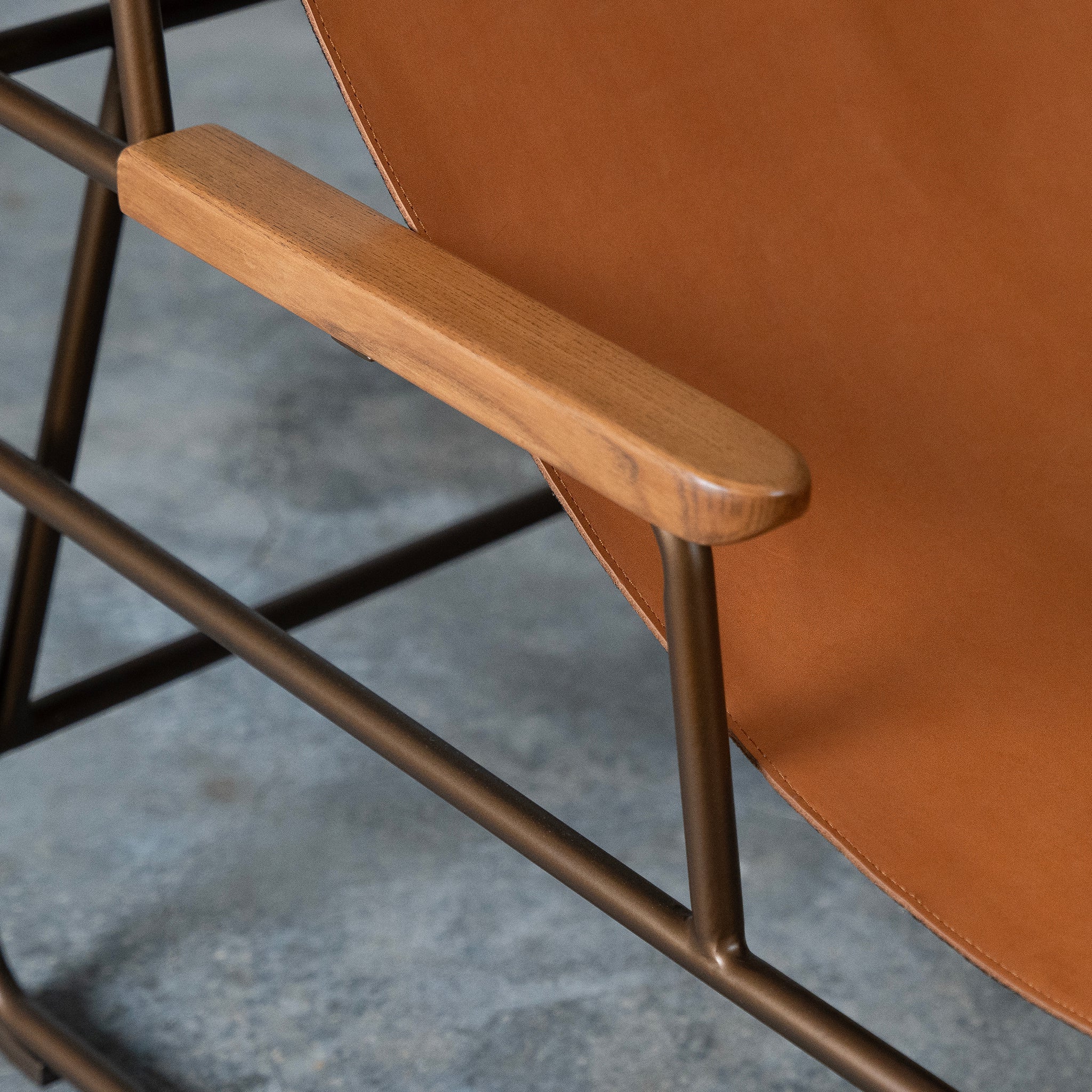 Sierra Leather Sling Lounger