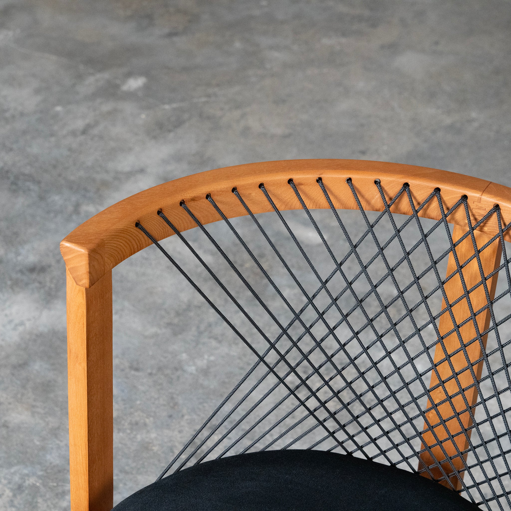 Nexus String Chair