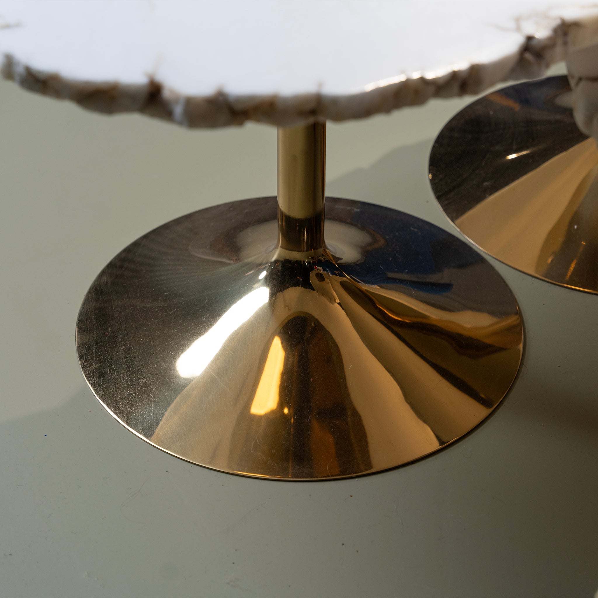 Isola Marble Table Set