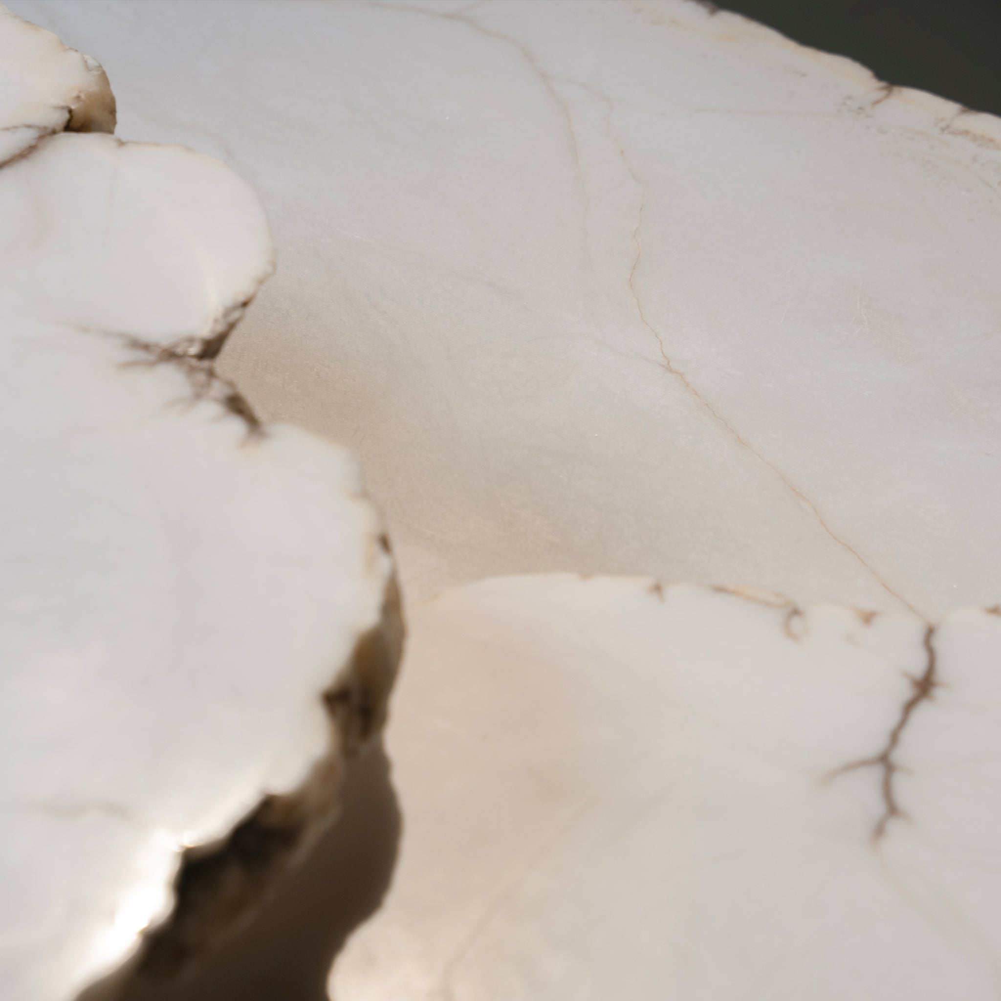 Isola Marble Table Set