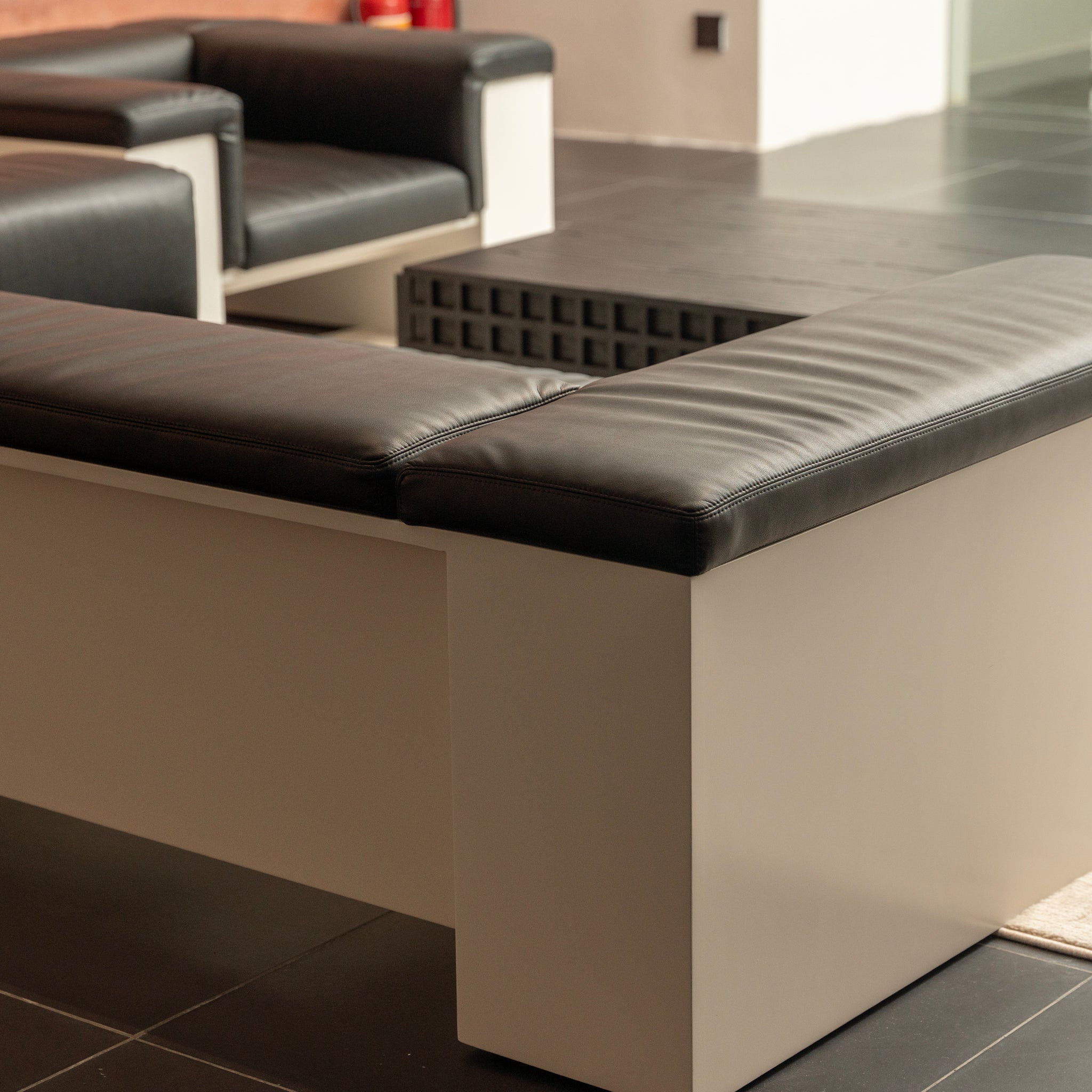 Contempo Lounge Chair