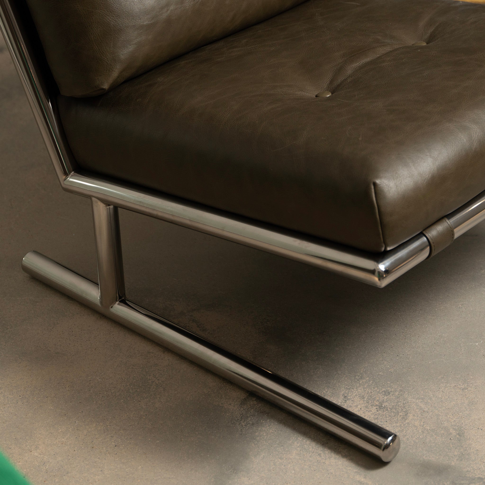 Ashby Leather Lounge