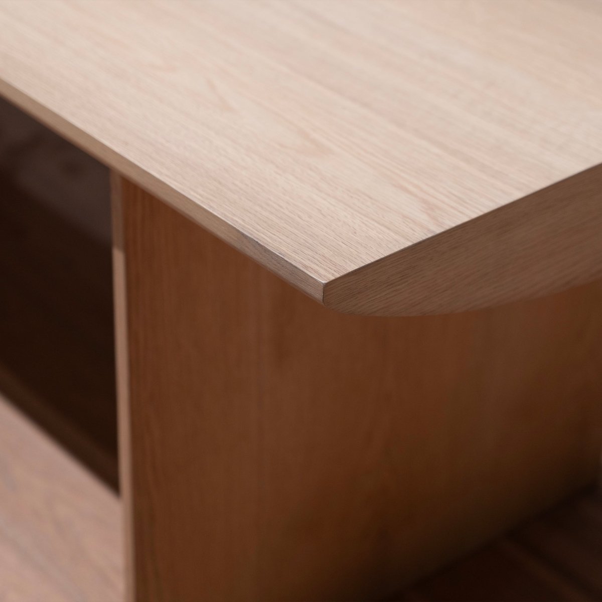 Arc Timber Bench - FURNIBLE.
