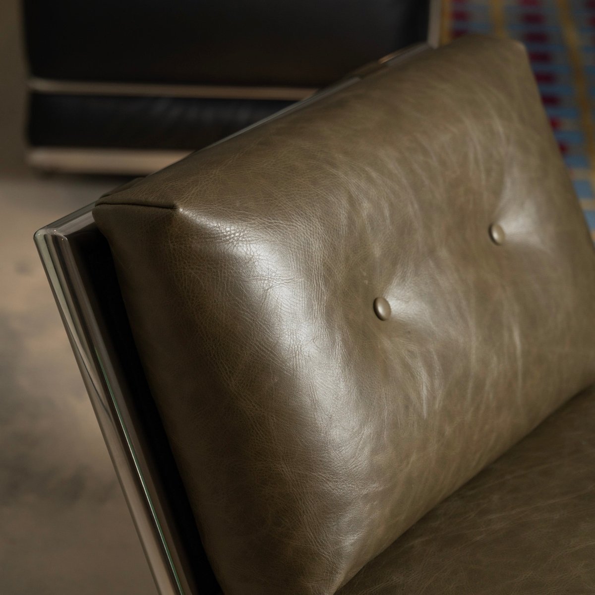 Ashby Leather Lounge - FURNIBLE.