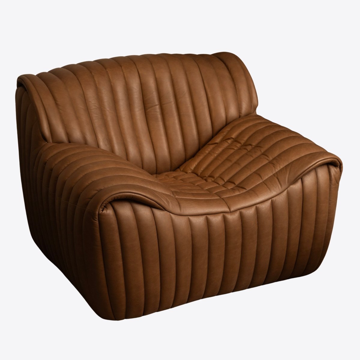 Channeled Leather Lounger - FURNIBLE.