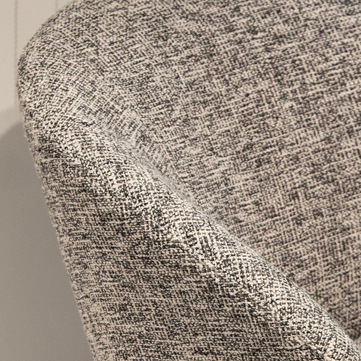 Contour Embrace Armchair - FURNIBLE.