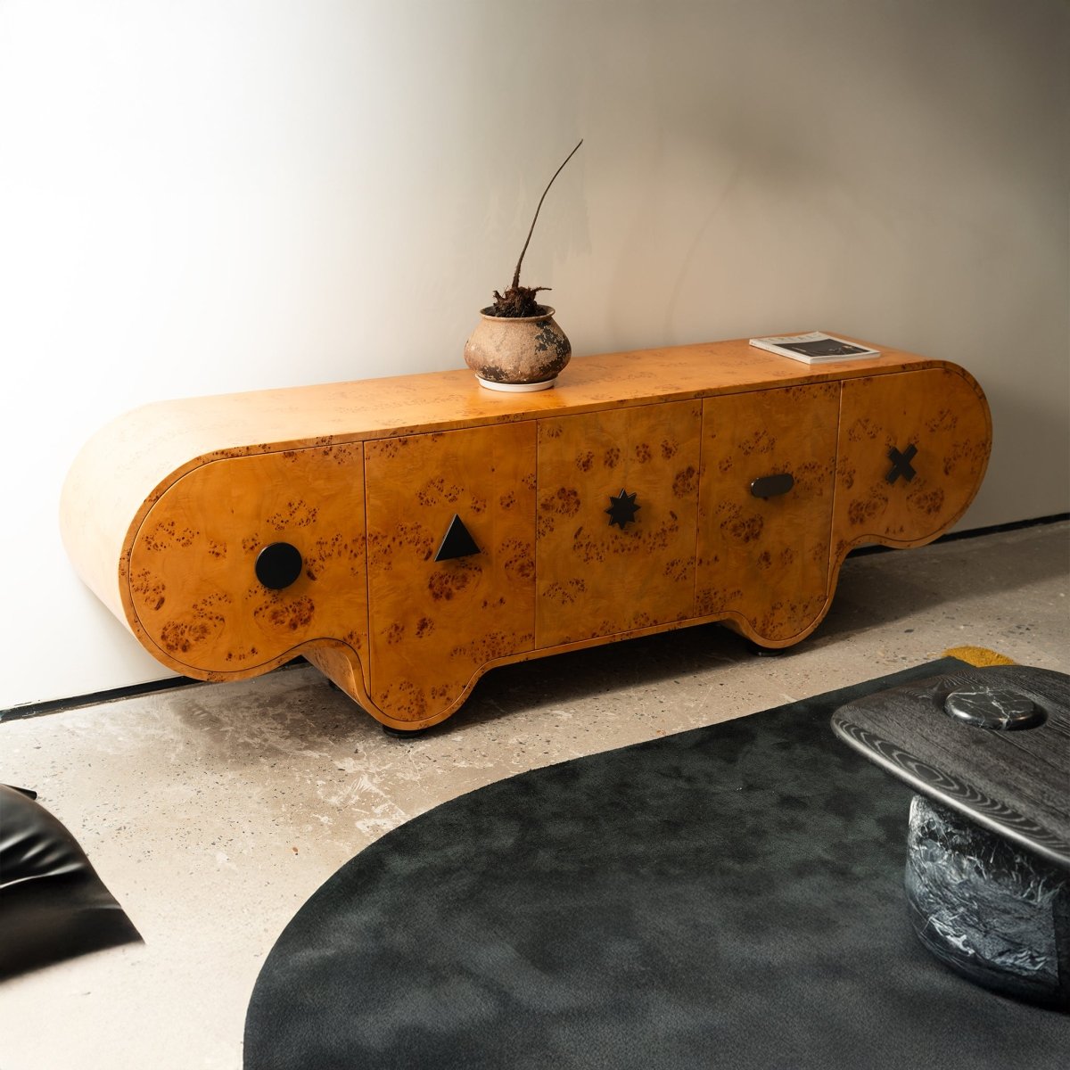 Cosma Glyph Console - FURNIBLE.