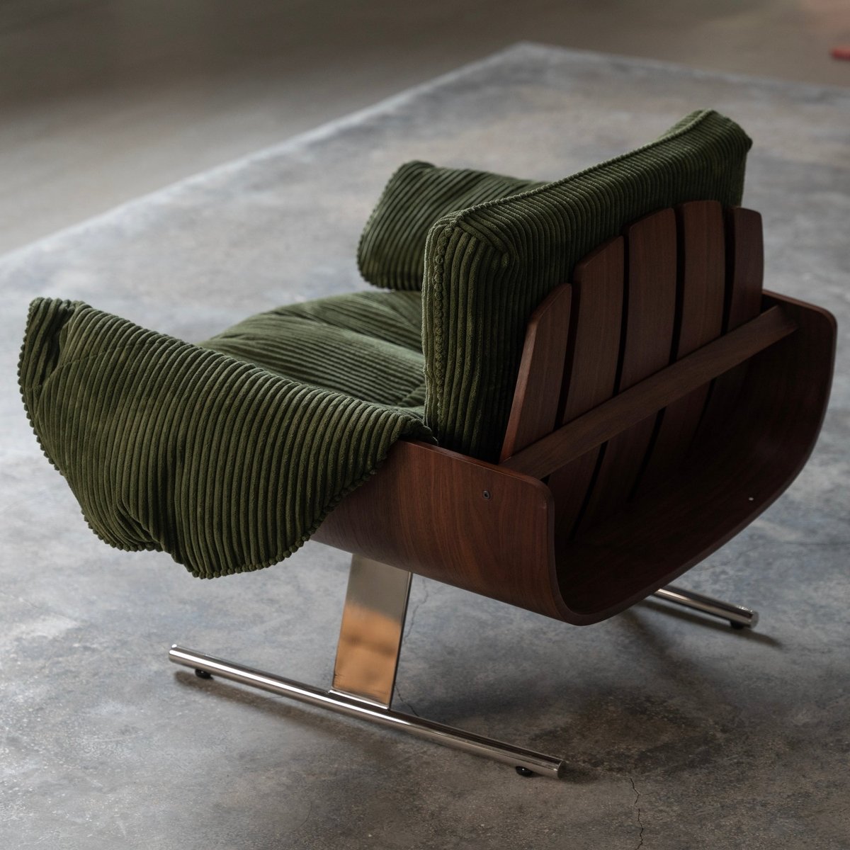 Grove Lounge Chair - FURNIBLE.