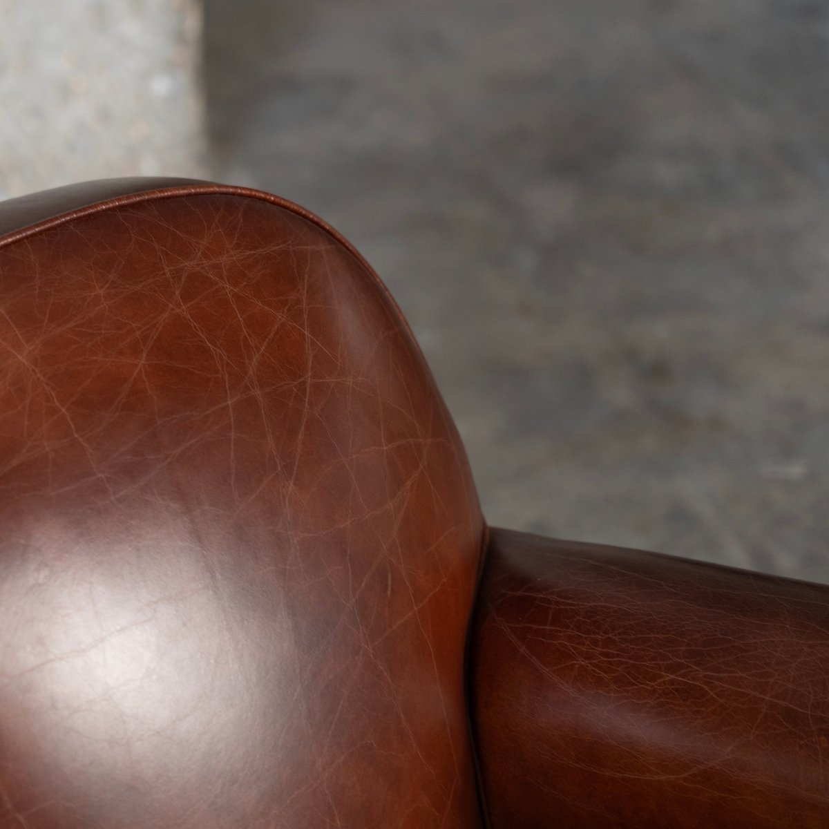 Heritage Club Chair - FURNIBLE.