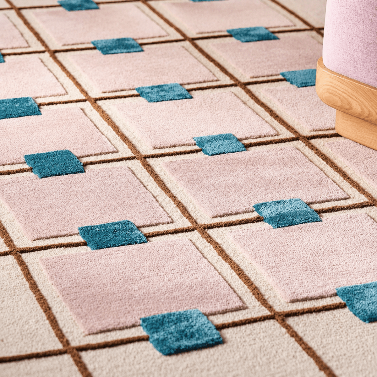 Layered Grid Tufted Rug - FURNIBLE.