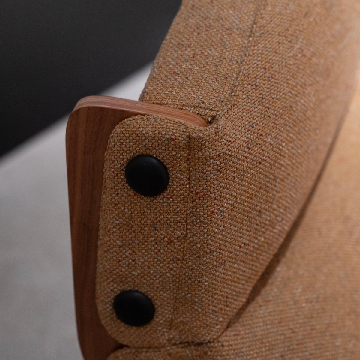 Lumen Armchair - FURNIBLE.