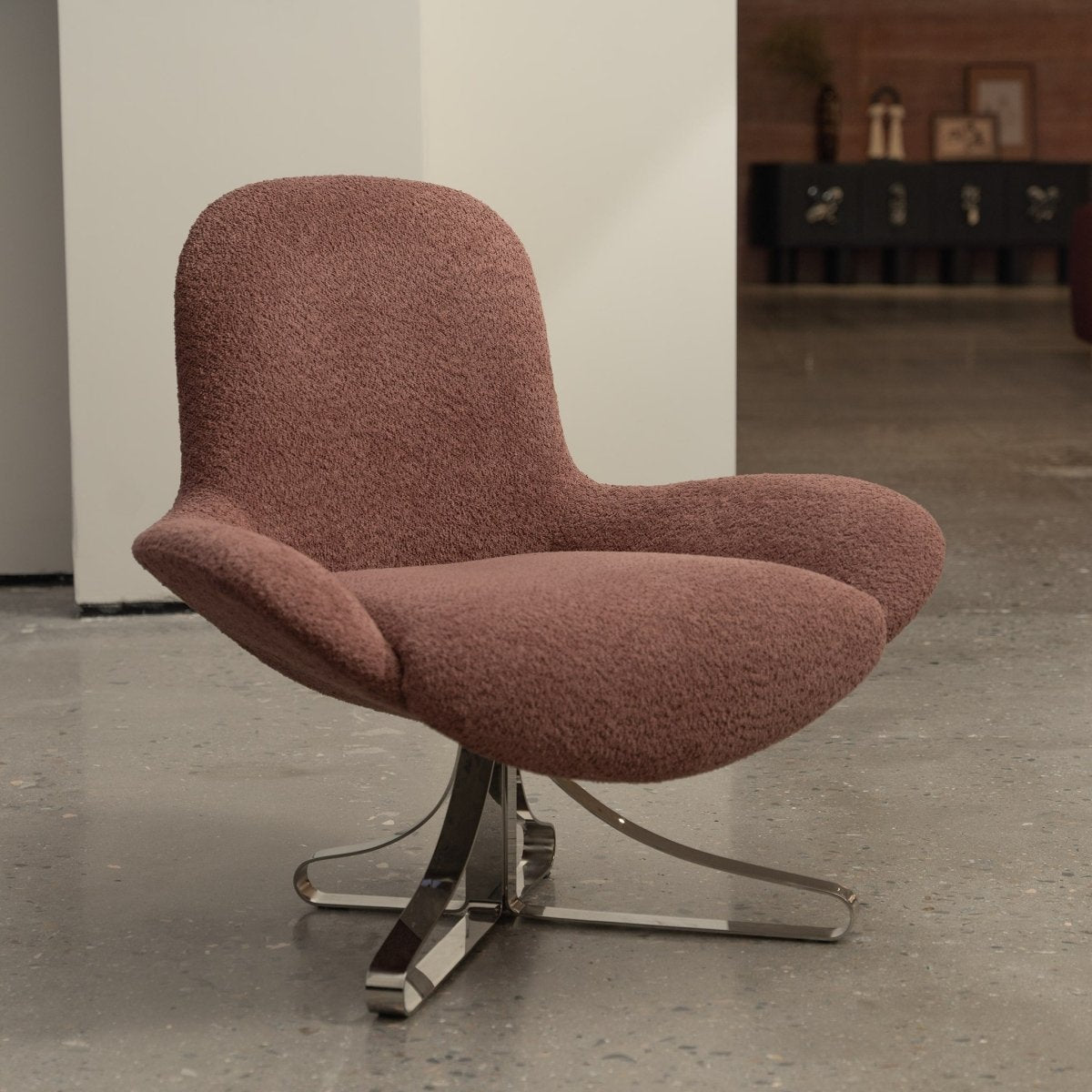 Luna Plush Lounge - FURNIBLE.