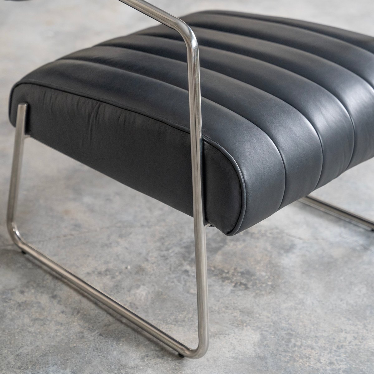 Meridian Chair - FURNIBLE.