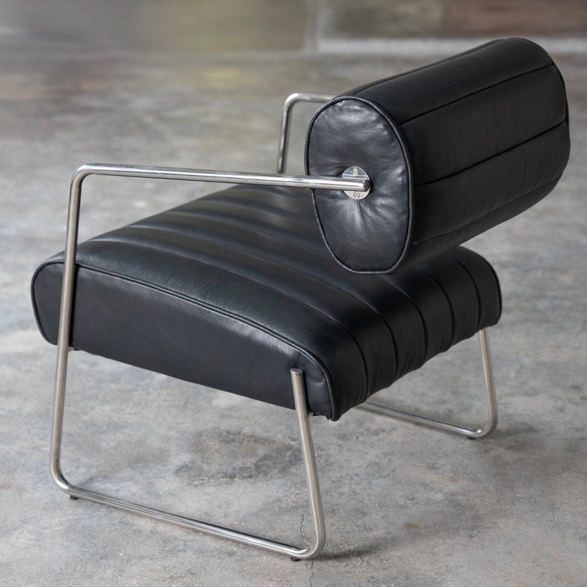 Meridian Chair - FURNIBLE.