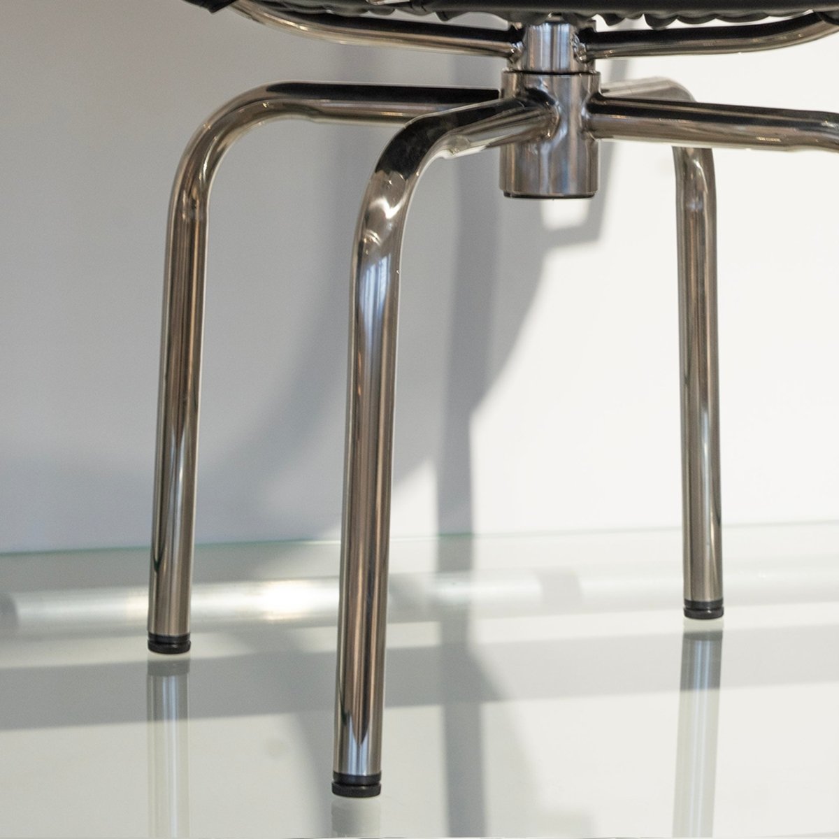 Mid - Century Chrome Swivel Chair - FURNIBLE.