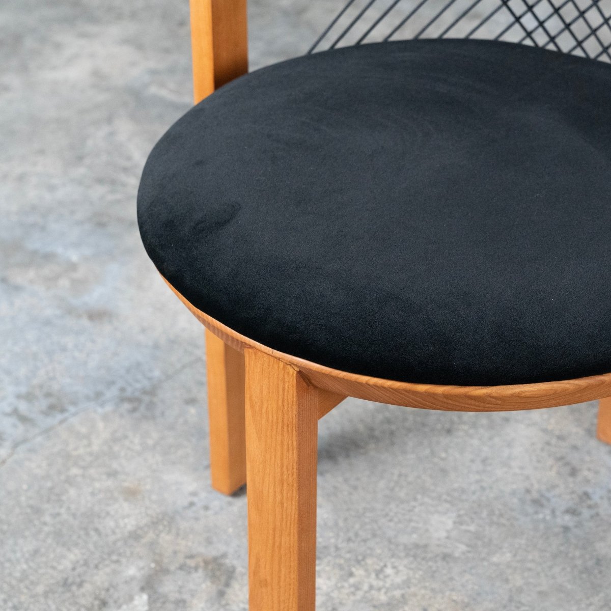 Nexus String Chair - FURNIBLE.