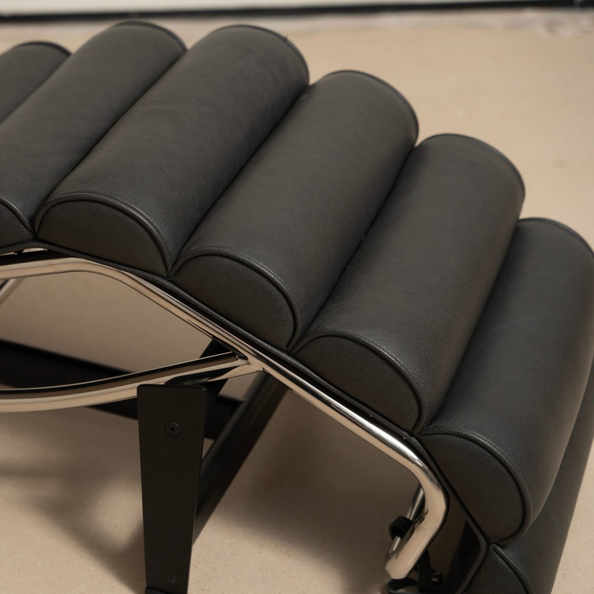 Serra Lounge - FURNIBLE.