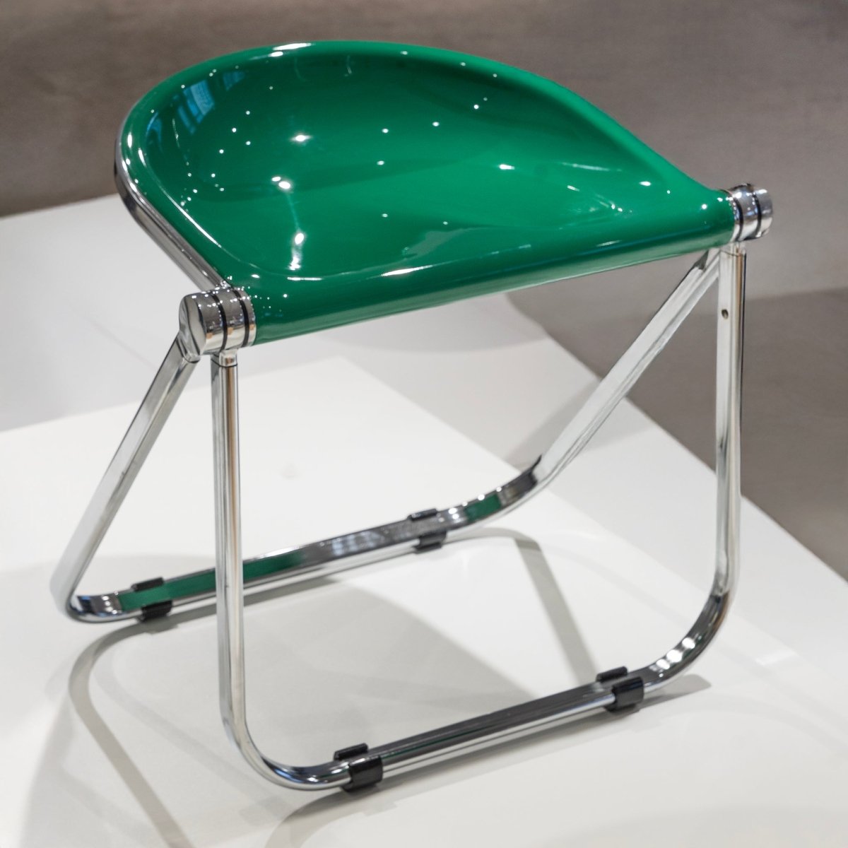 Sleek Chrome Folding Stool - FURNIBLE.