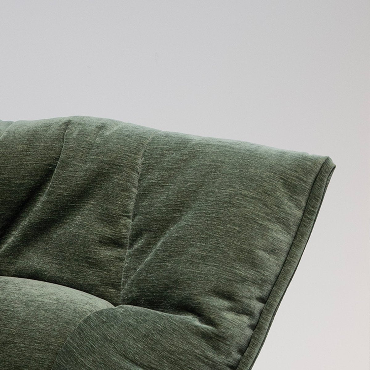 Verdant Quilt Lounge - FURNIBLE.