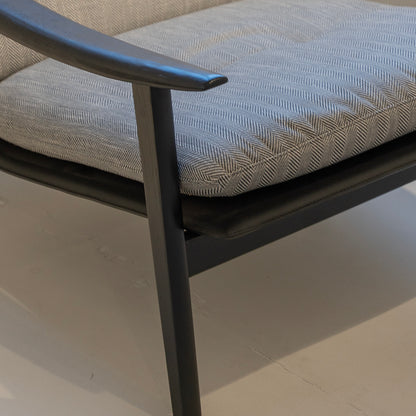 Forma Lounge Chair