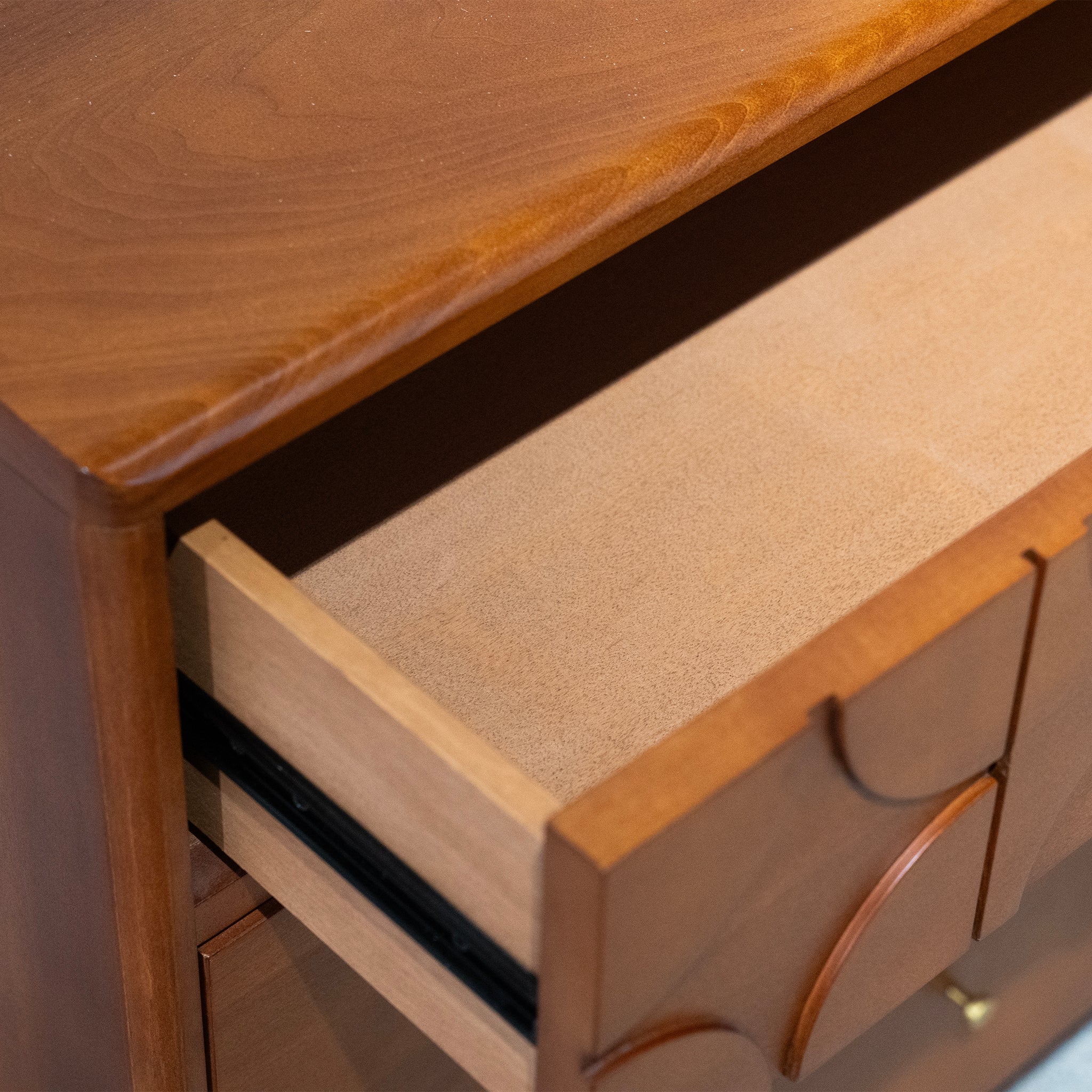 Form & Function Dresser