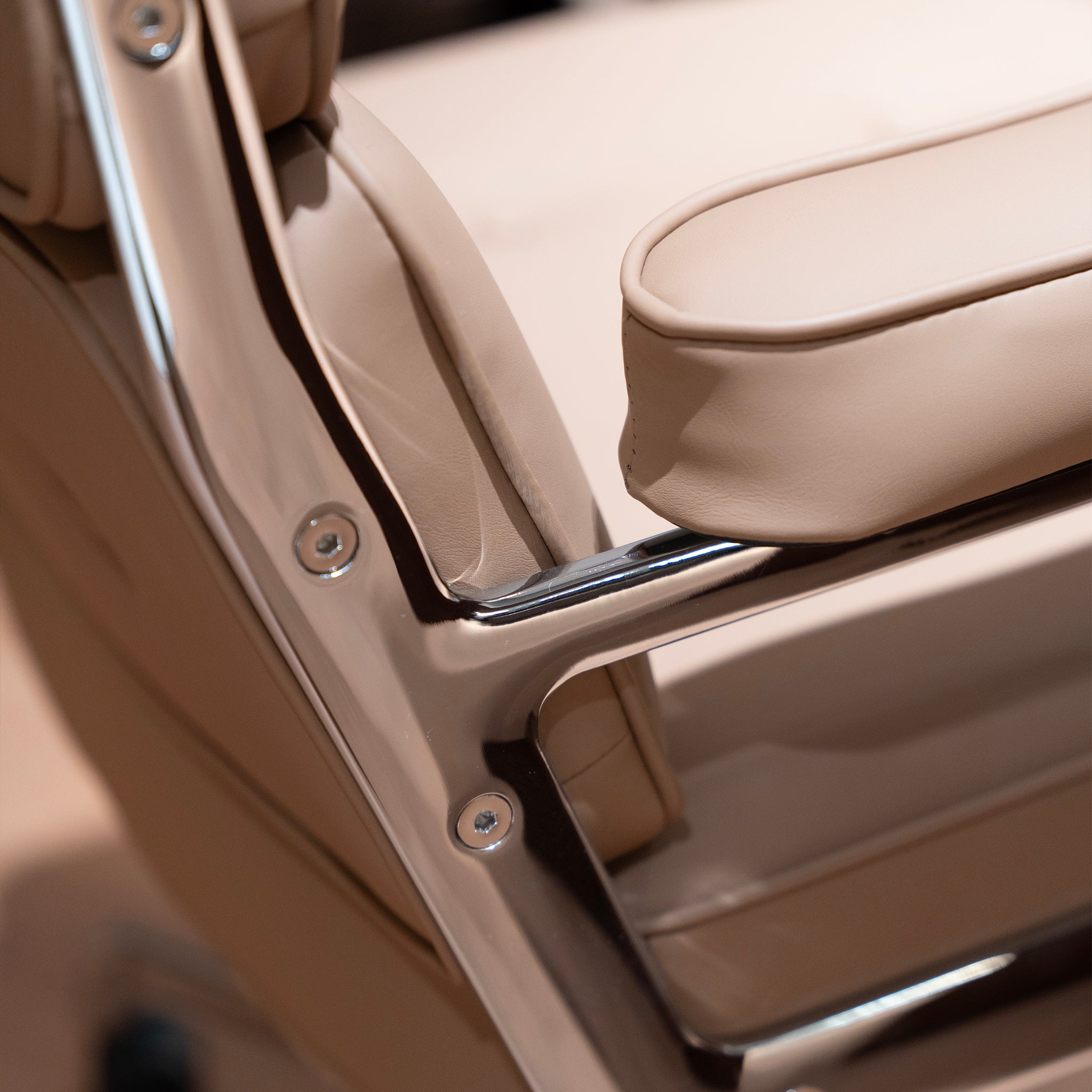 Metropole Executive Chair