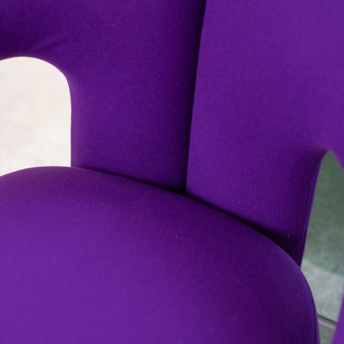 Amethyst Accent Chair - FURNIBLE.