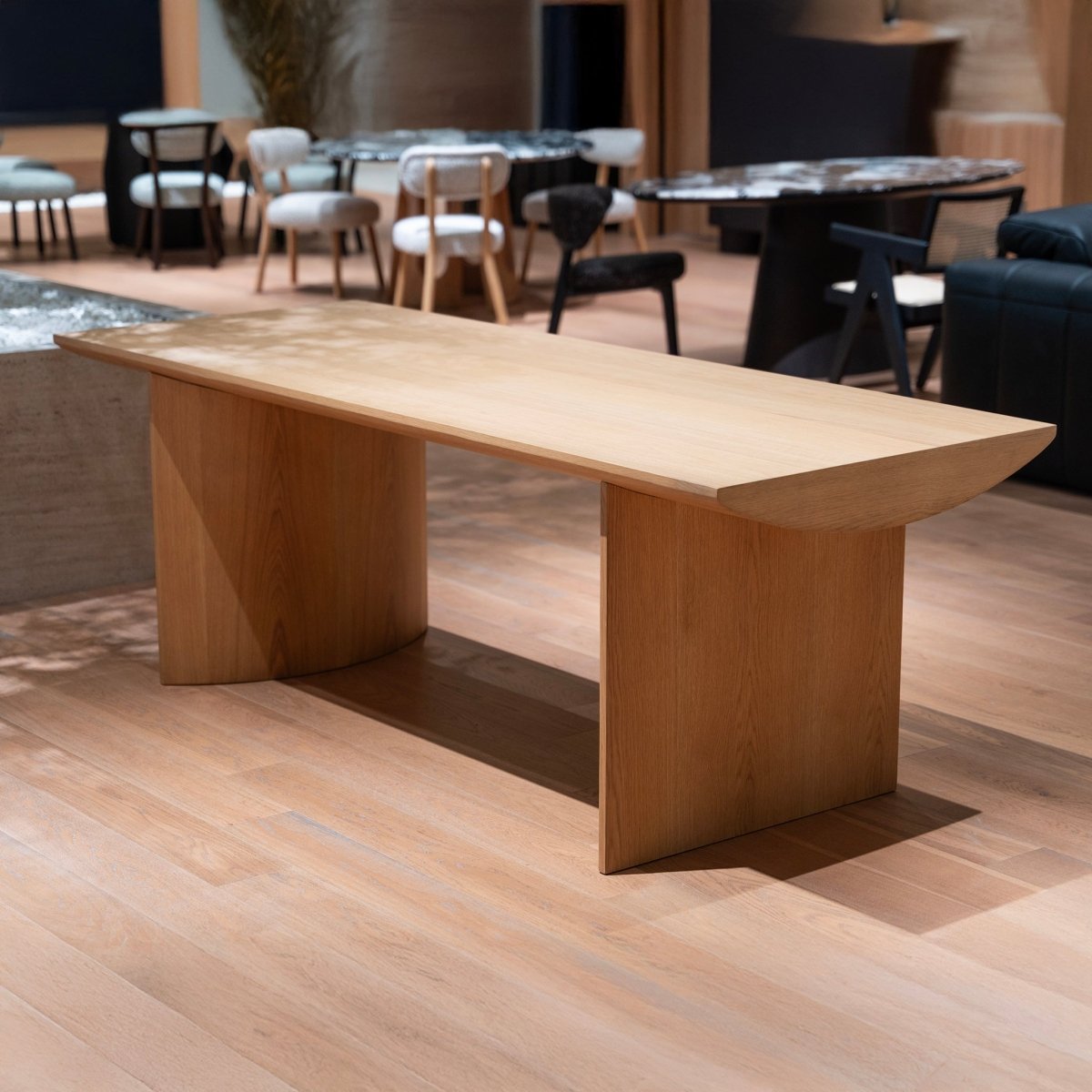 Arc Timber Bench - FURNIBLE.
