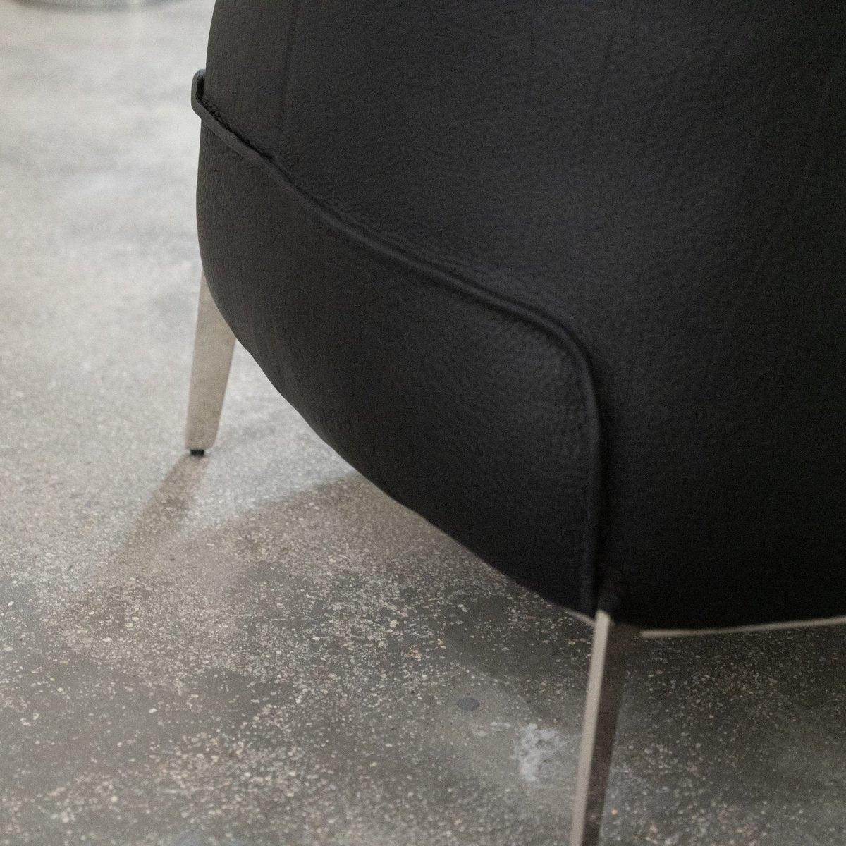 Arlo Leather Armchair - FURNIBLE.
