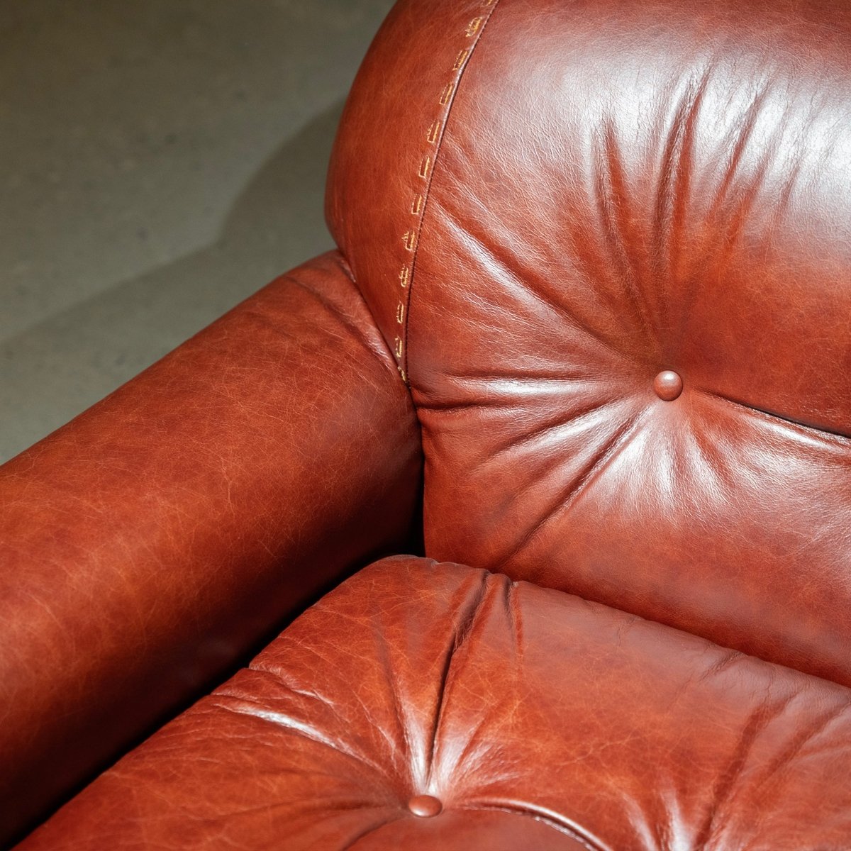 Avalon Leather Armchair - FURNIBLE.