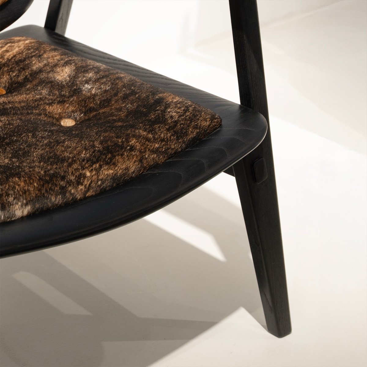 Cavallo Hide Armchair - FURNIBLE.