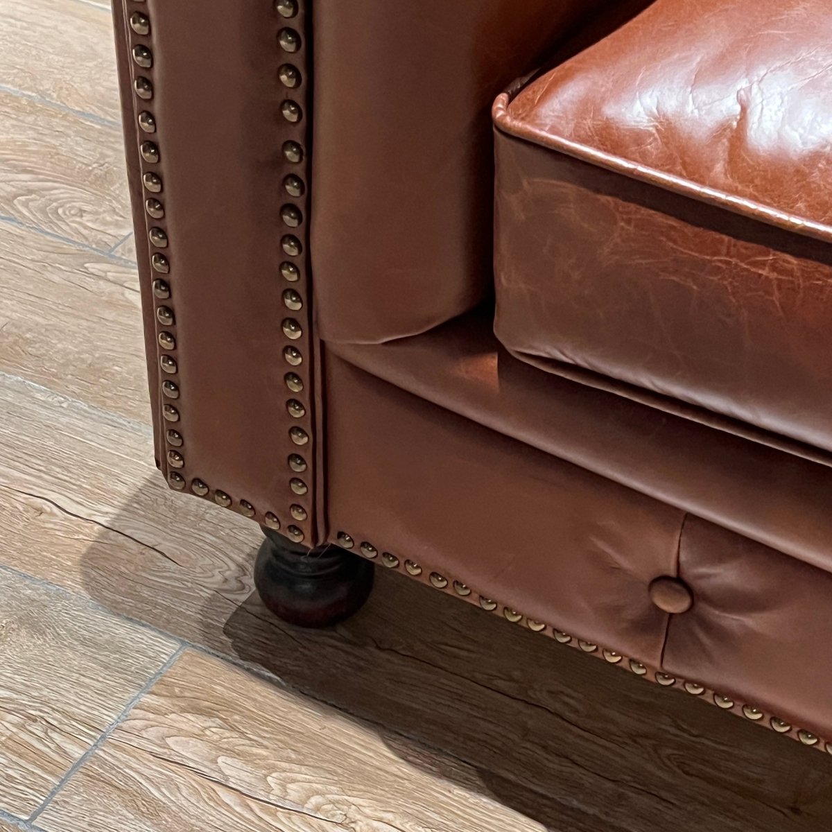 Chesterfield Leather Armchair - FURNIBLE.