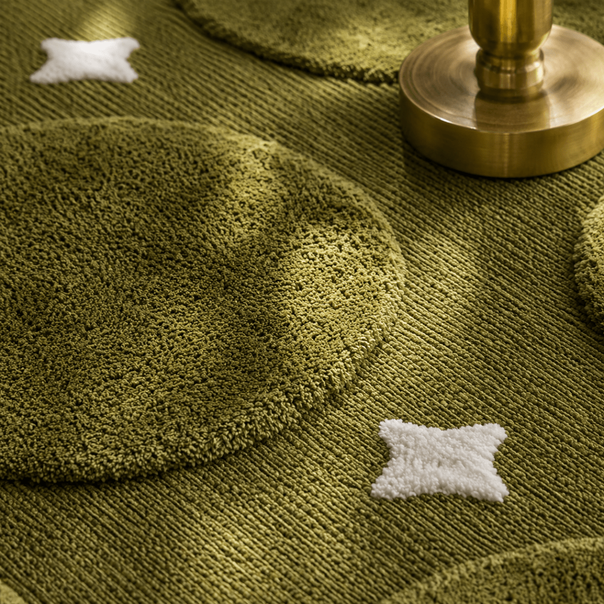 Circle Star Tufted Rug - FURNIBLE.