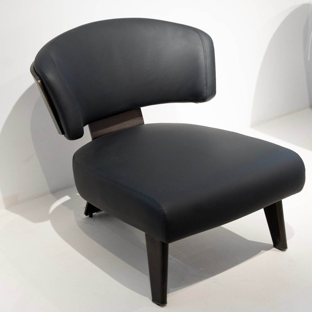 Crescent Leather Chair - FURNIBLE.