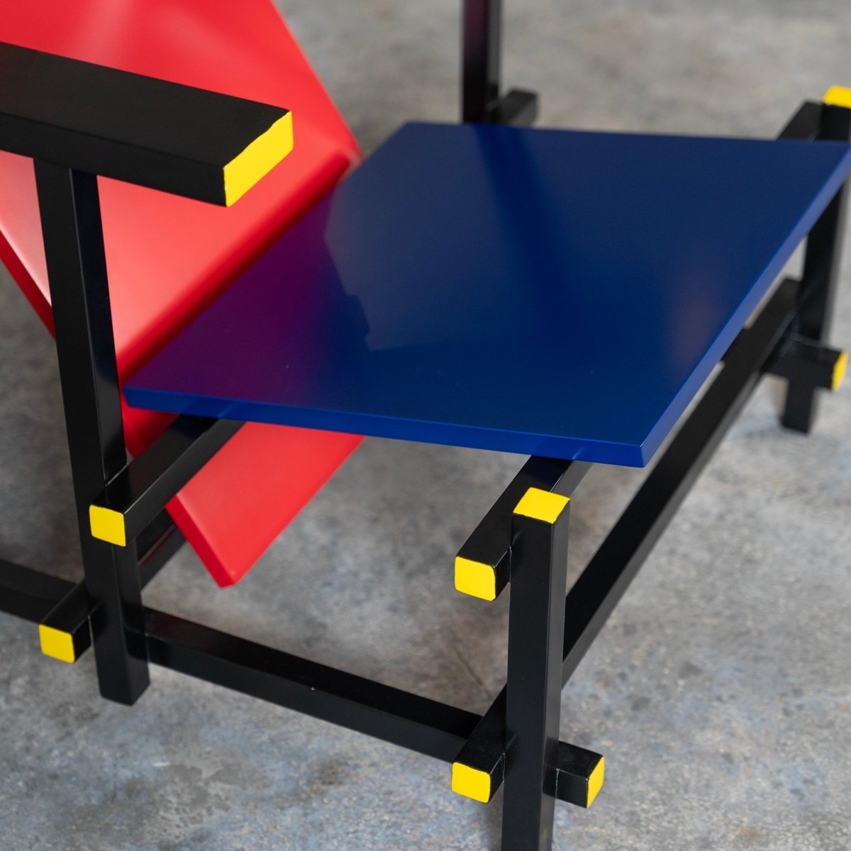 De Stijl Lounge Chair - FURNIBLE.
