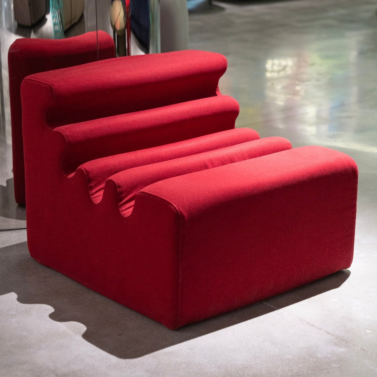 Elaris Wave Chair - FURNIBLE.