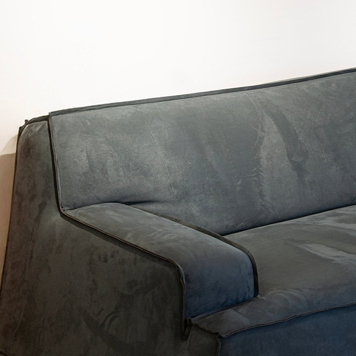 Low Profile Contour Sofa - FURNIBLE.