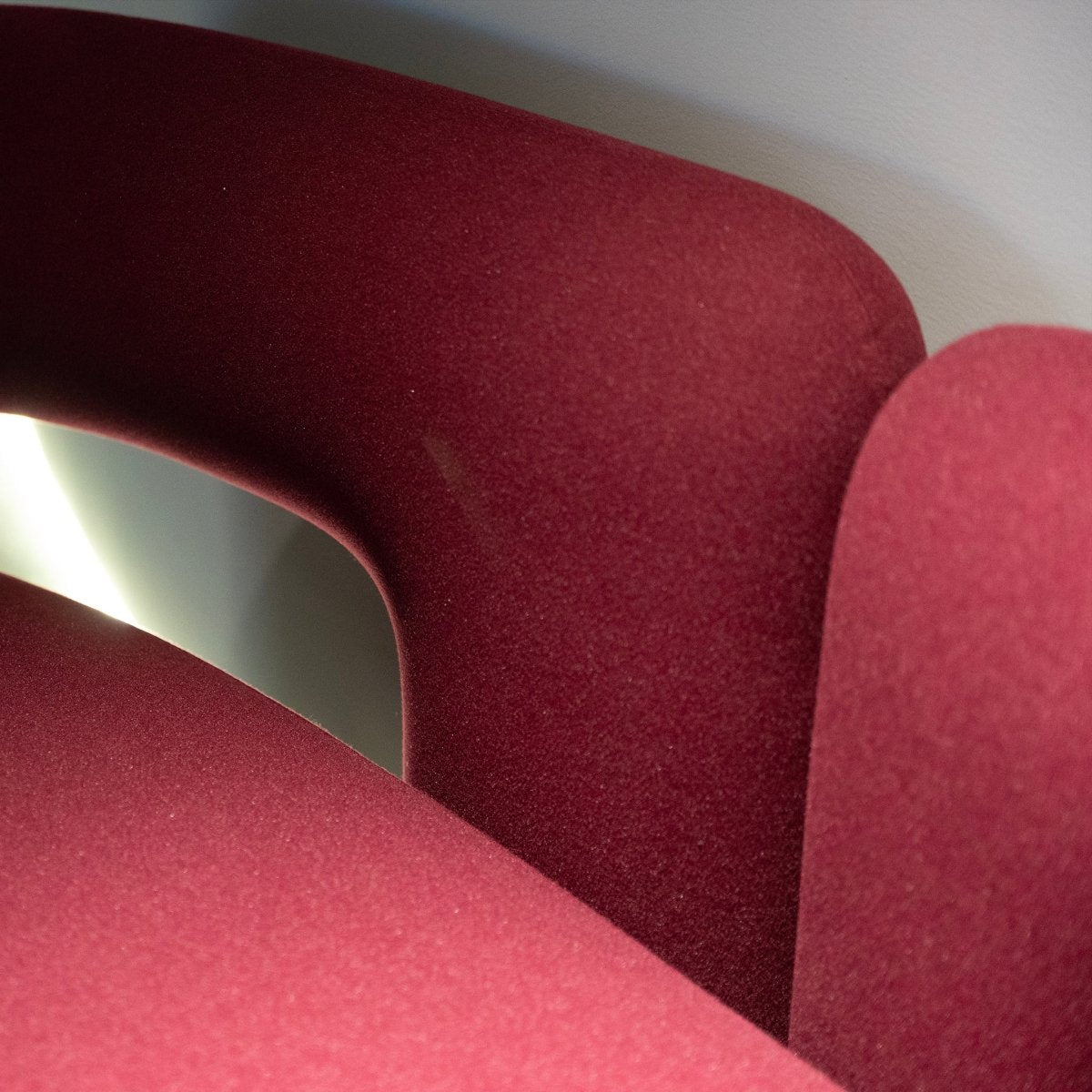 Maison Loveseat - FURNIBLE.