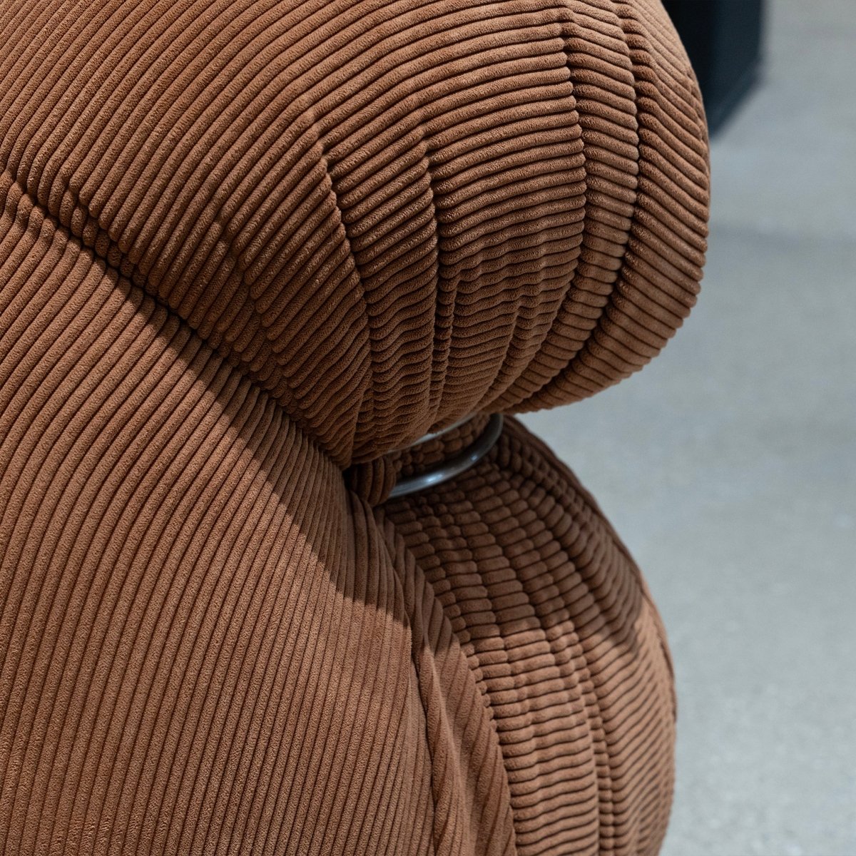 Mocha Cloud Lounge - FURNIBLE.