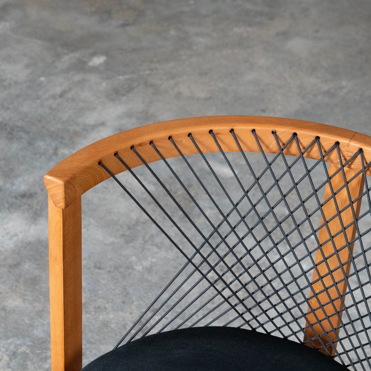Nexus String Chair - FURNIBLE.