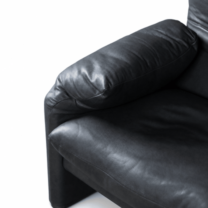 Nimbus Armchair - FURNIBLE.