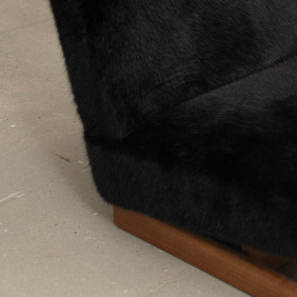 Noir Fur Lounge Chair - FURNIBLE.