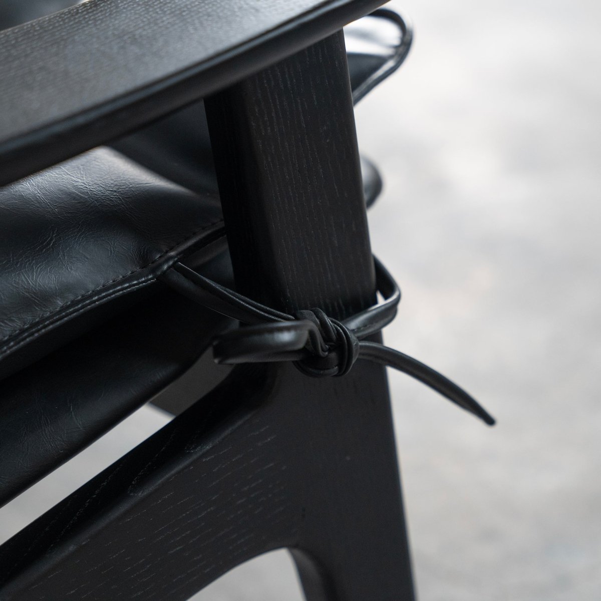 Noir Lounge Chair - FURNIBLE.