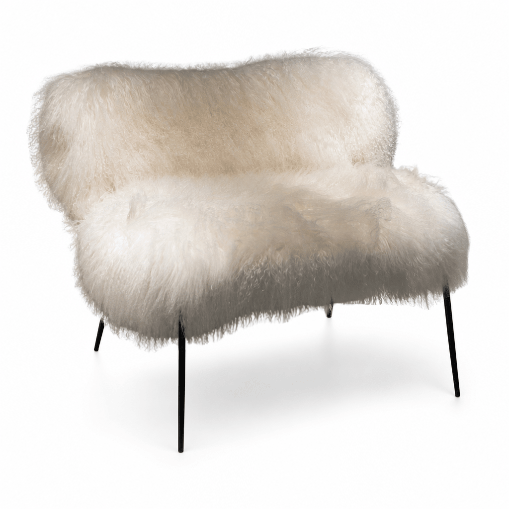 Oslo Faux Fur Lounge - FURNIBLE.