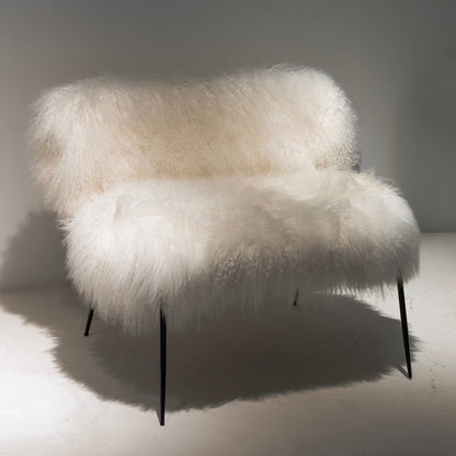 Oslo Faux Fur Lounge - FURNIBLE.