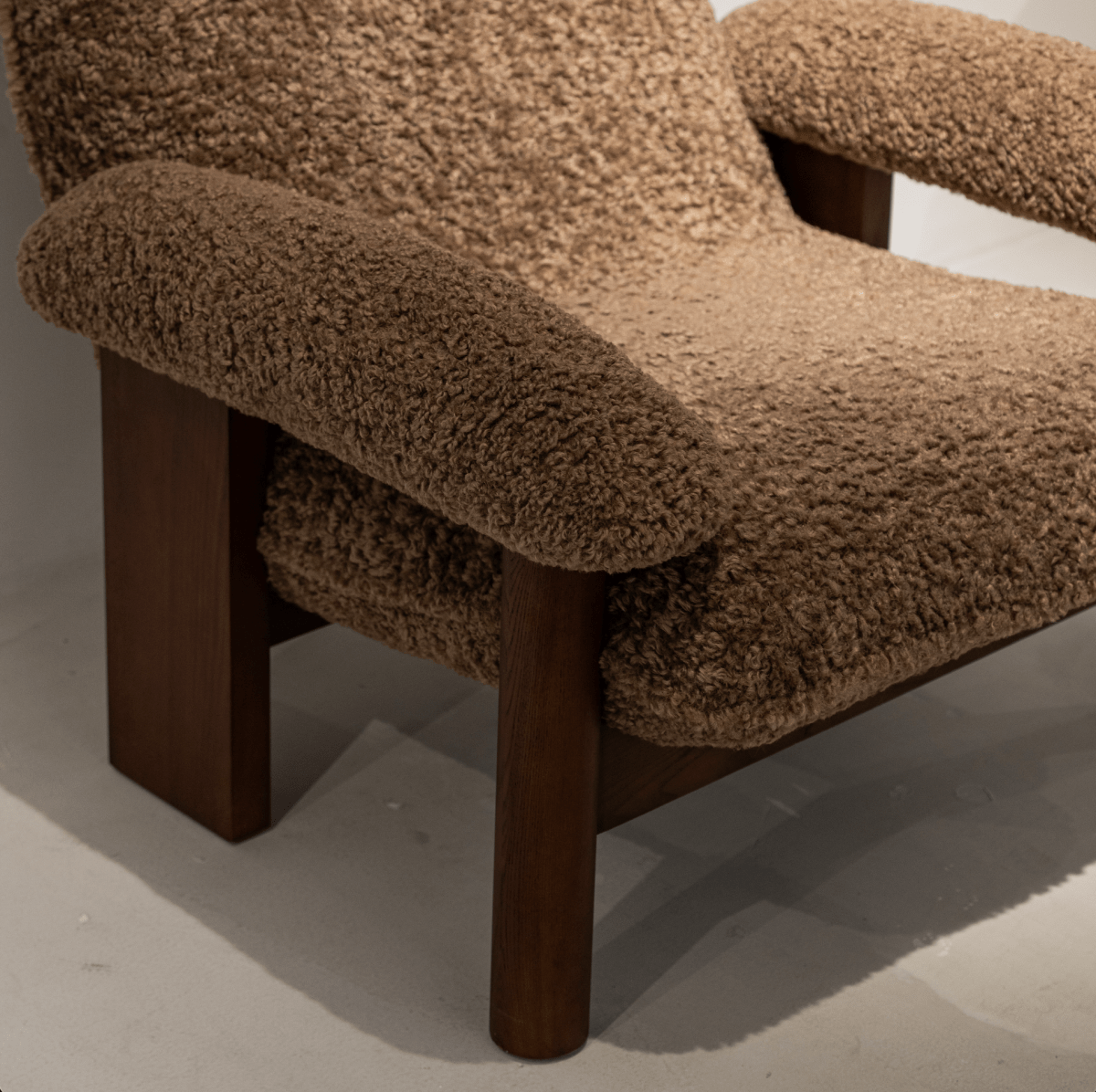 Savoy Sherpa Chair - FURNIBLE.