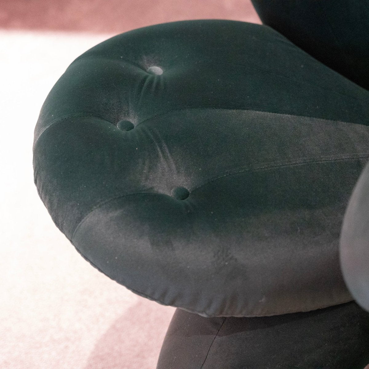 Scarlet Bloom Chair - FURNIBLE.